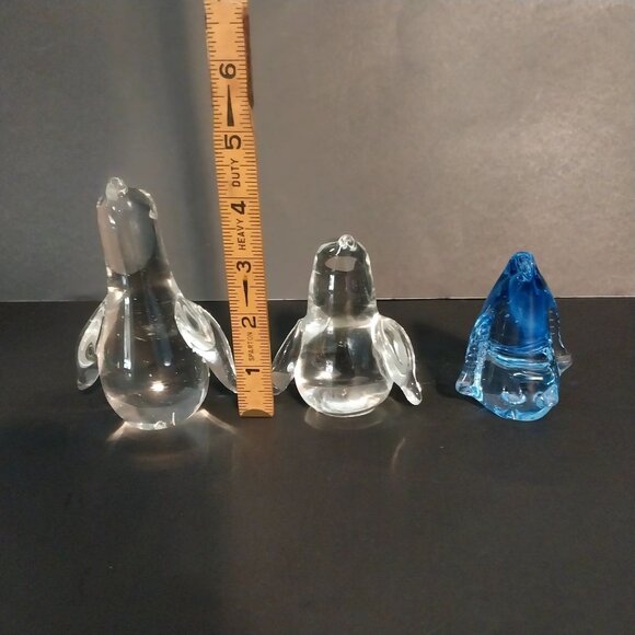 Penguin Glass Figurine Paperweight Vintage Lot of 3 Blue Clear - Picture 7 of 7